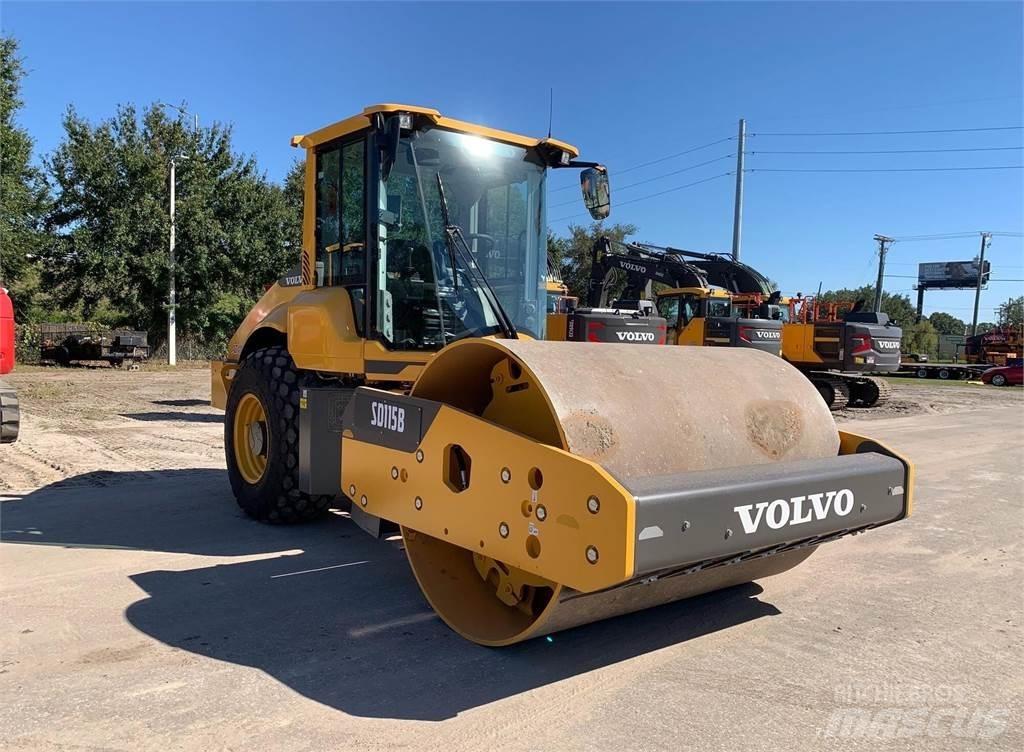 Volvo SD115B Tandemové valce