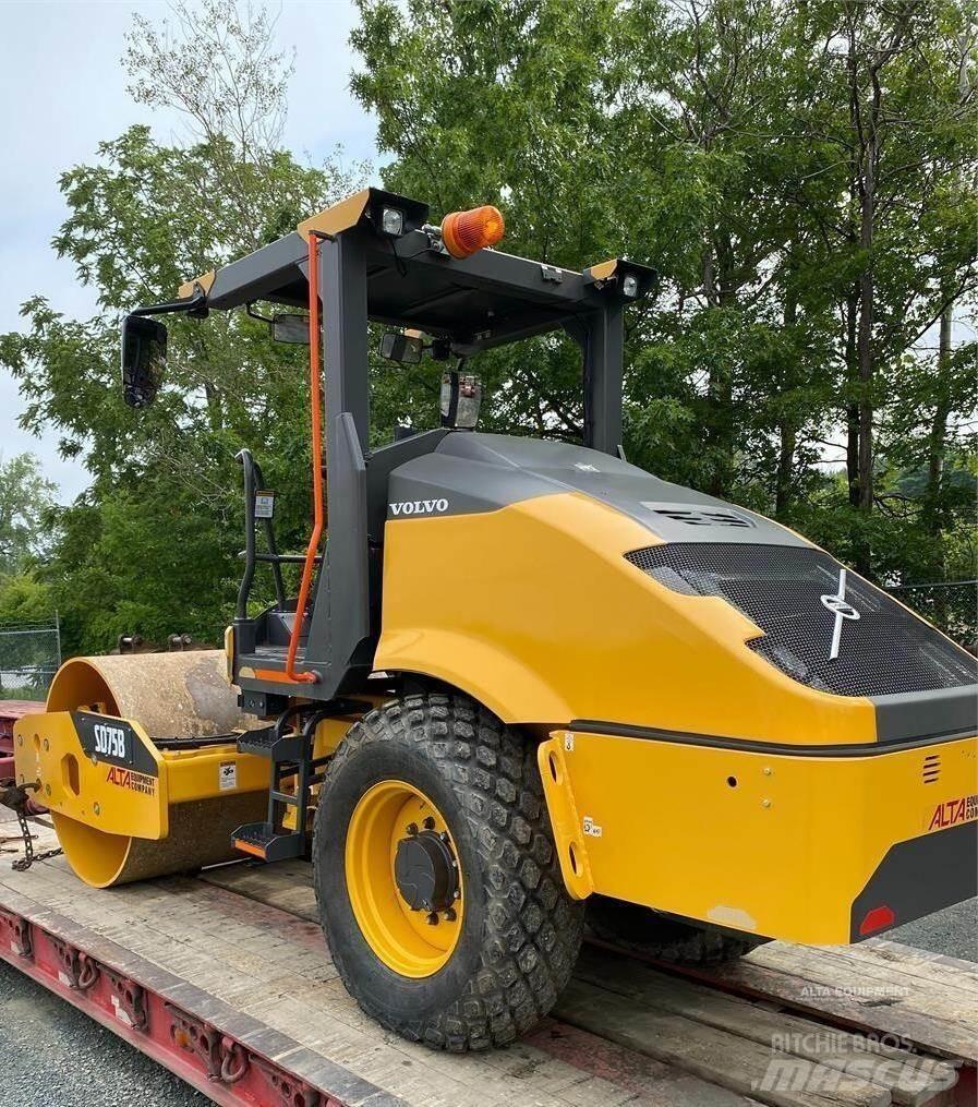 Volvo SD75B Tandemové valce