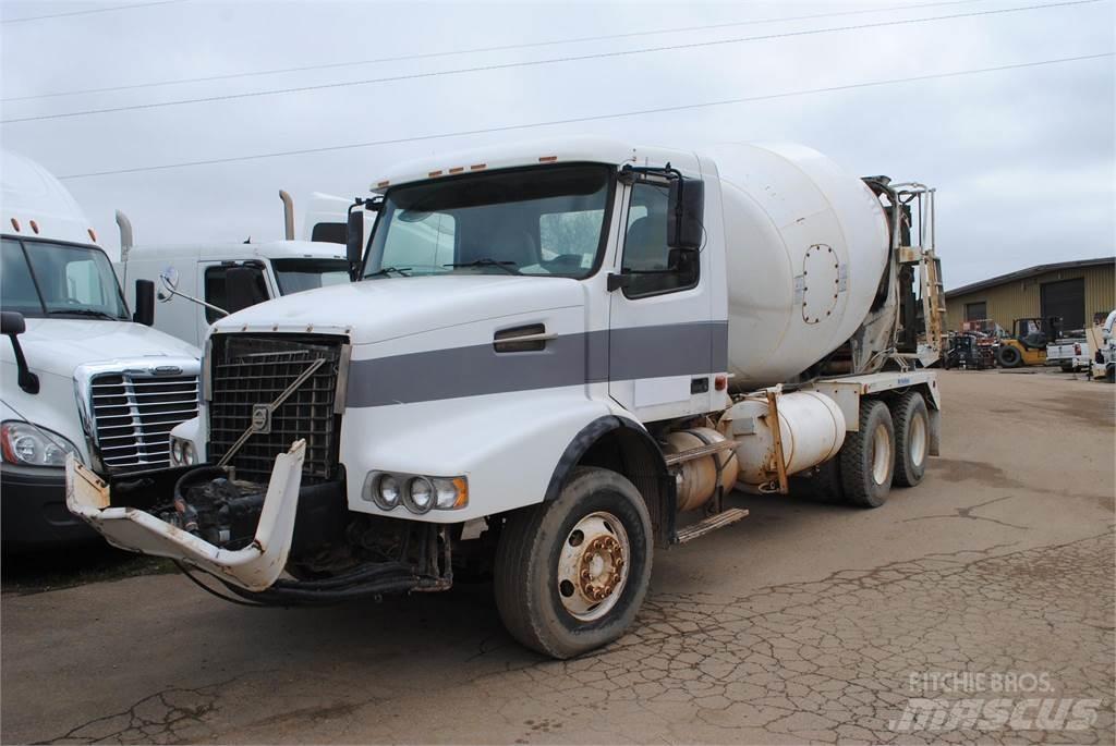 Volvo VHD64B200 Domiešavače betónu