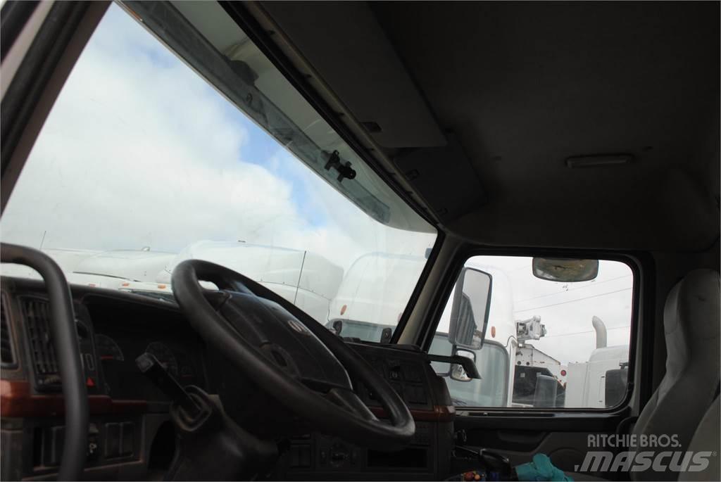 Volvo VHD64B200 Domiešavače betónu