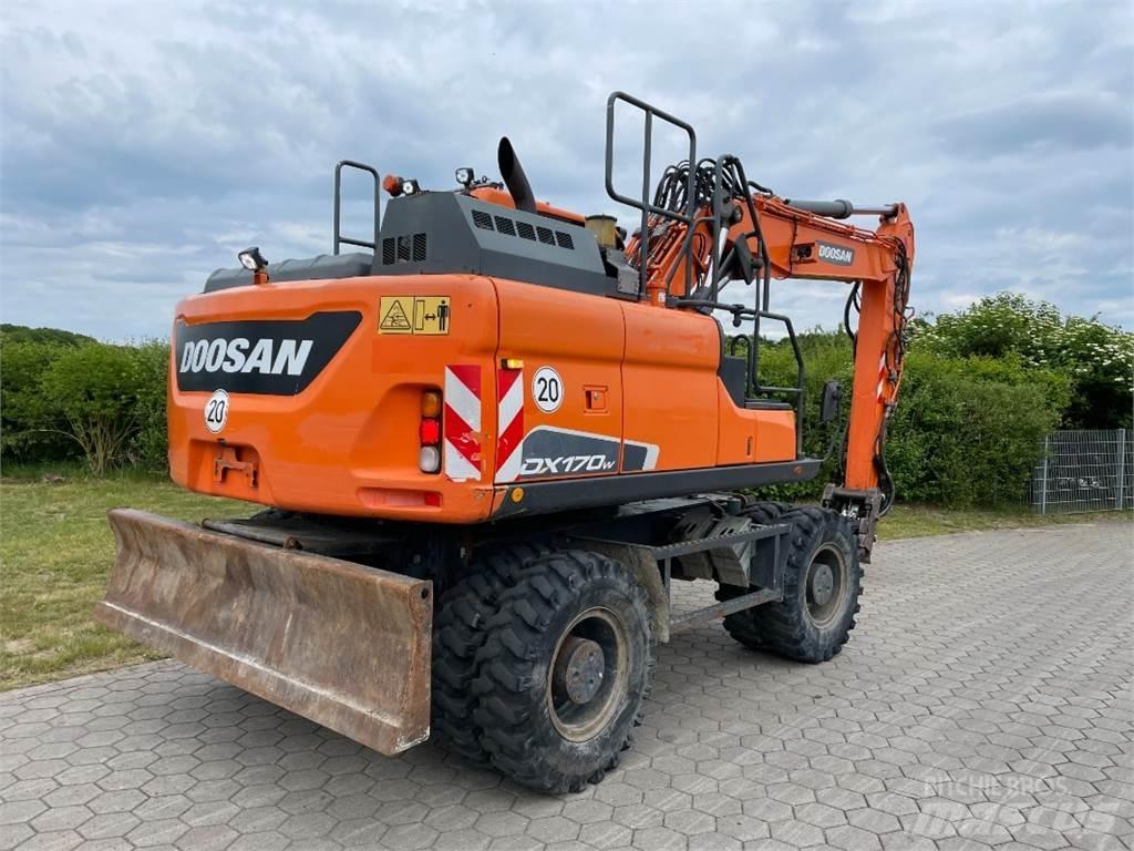 Doosan DX170W-5 Kolesové rýpadlá
