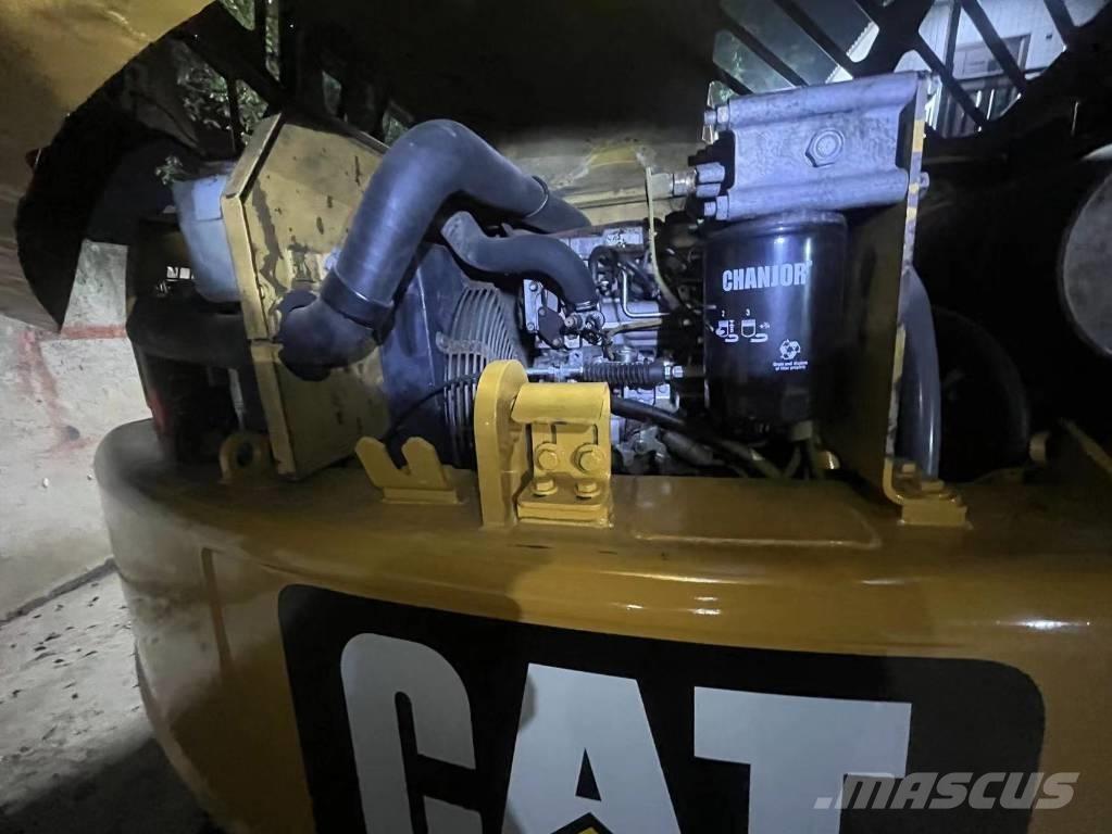 CAT 307 D Pásové rýpadlá