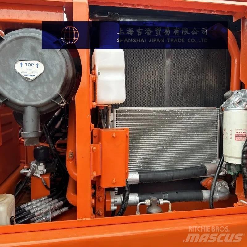 Doosan DX 150 Pásové rýpadlá