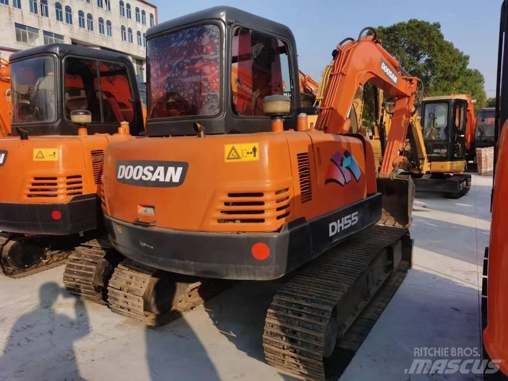 Doosan DH55 Pásové rýpadlá