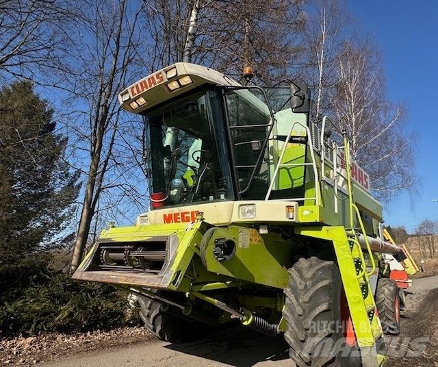 CLAAS Mega 208 Kombinované zberacie stroje