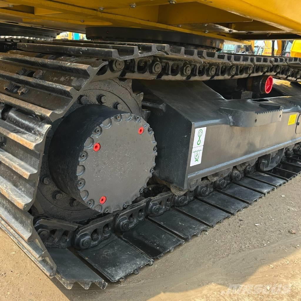 Komatsu 130 Pásové rýpadlá