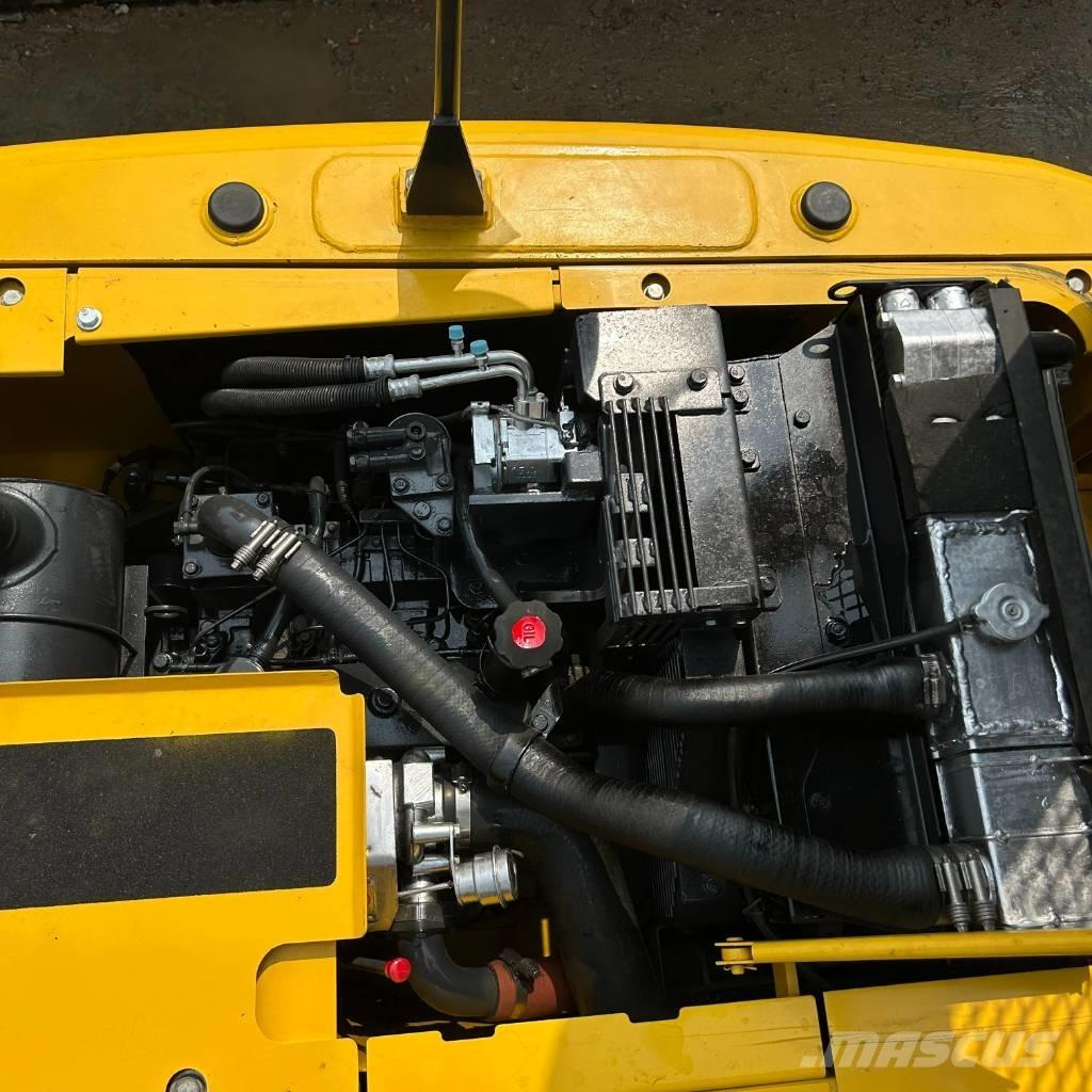 Komatsu 130 Pásové rýpadlá