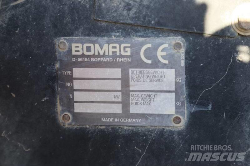 Bomag BW 225 D-3 Tandemové valce