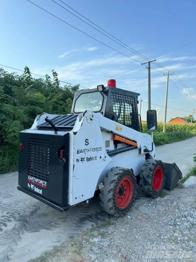 Bobcat S16 Šmykom riadené nakladače