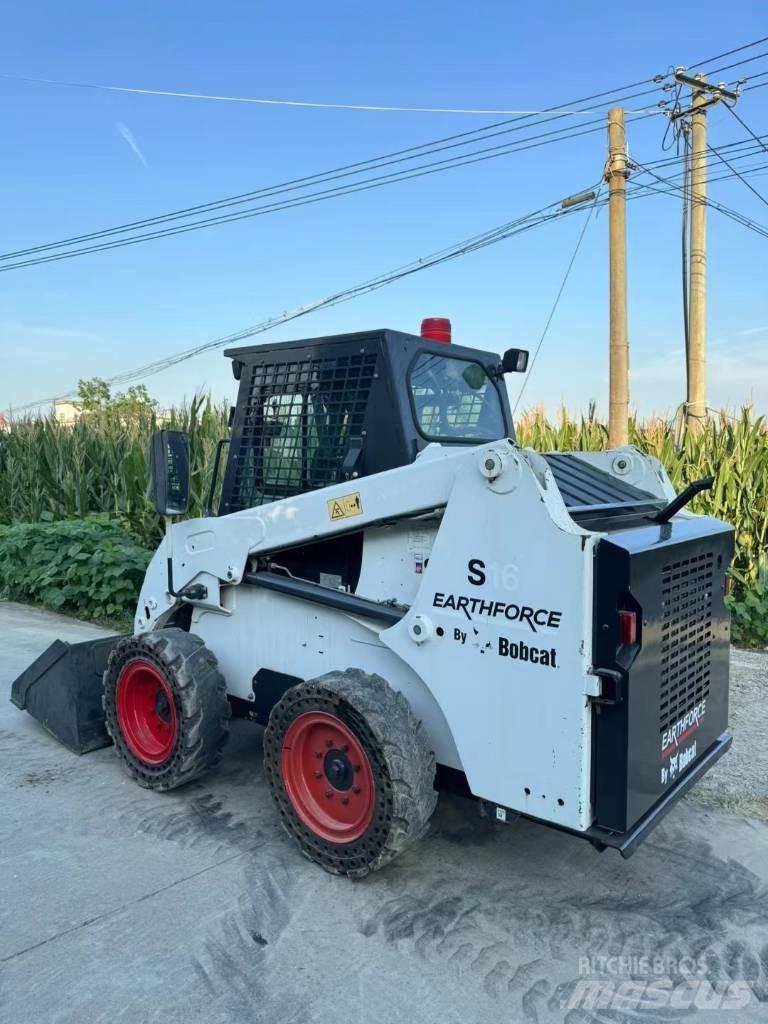Bobcat S16 Šmykom riadené nakladače