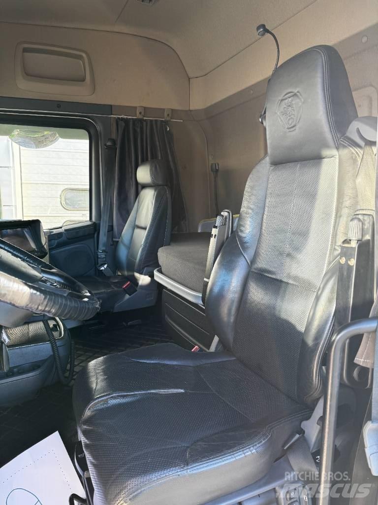 Scania R520LB8x4*4 Sklápače