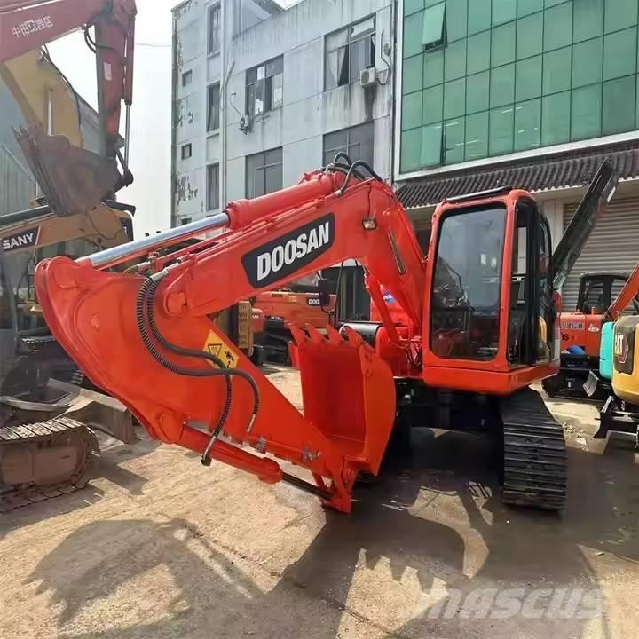 Doosan DX150 Pásové rýpadlá