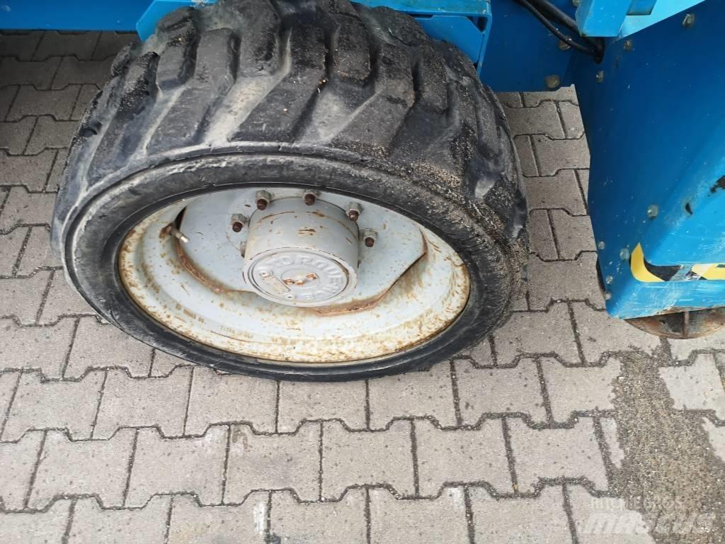 Genie GS 4390 Nožnicové zdvíhacie plošiny