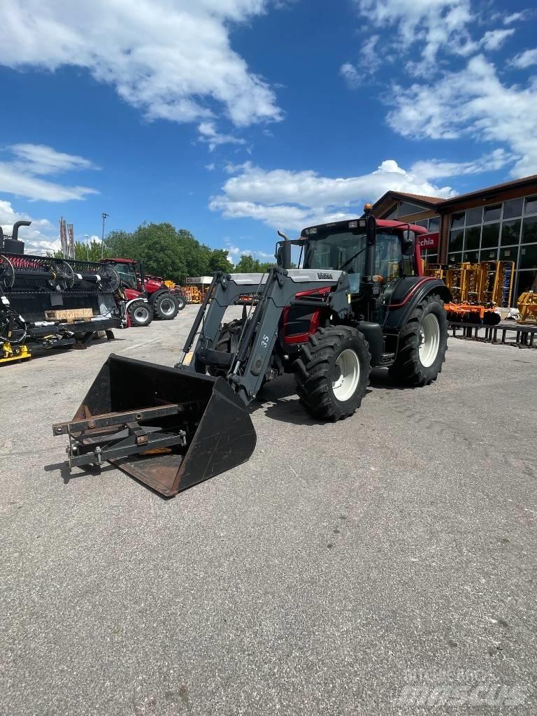 Valtra N 92 Traktory