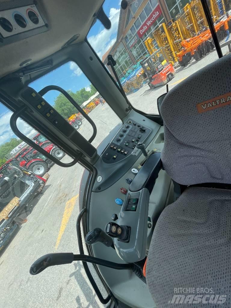 Valtra N 92 Traktory