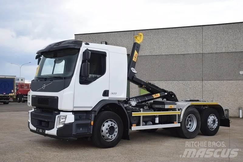 Volvo FE 320 Hákový nosič kontajnerov