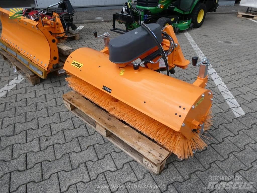 John Deere X950R Kompaktné traktory