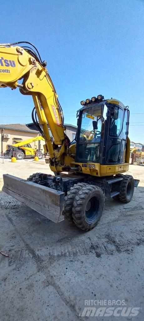 Komatsu PW98 MR-11 Kolesové rýpadlá