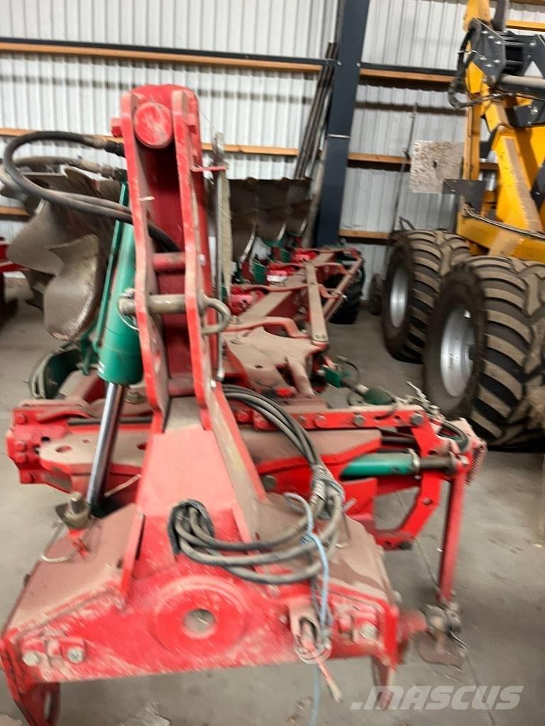 Kverneland EG 100 Dvojstranné pluhy