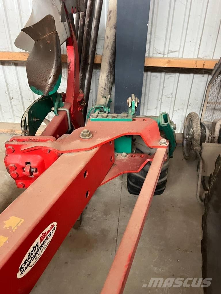 Kverneland EG 100 Dvojstranné pluhy