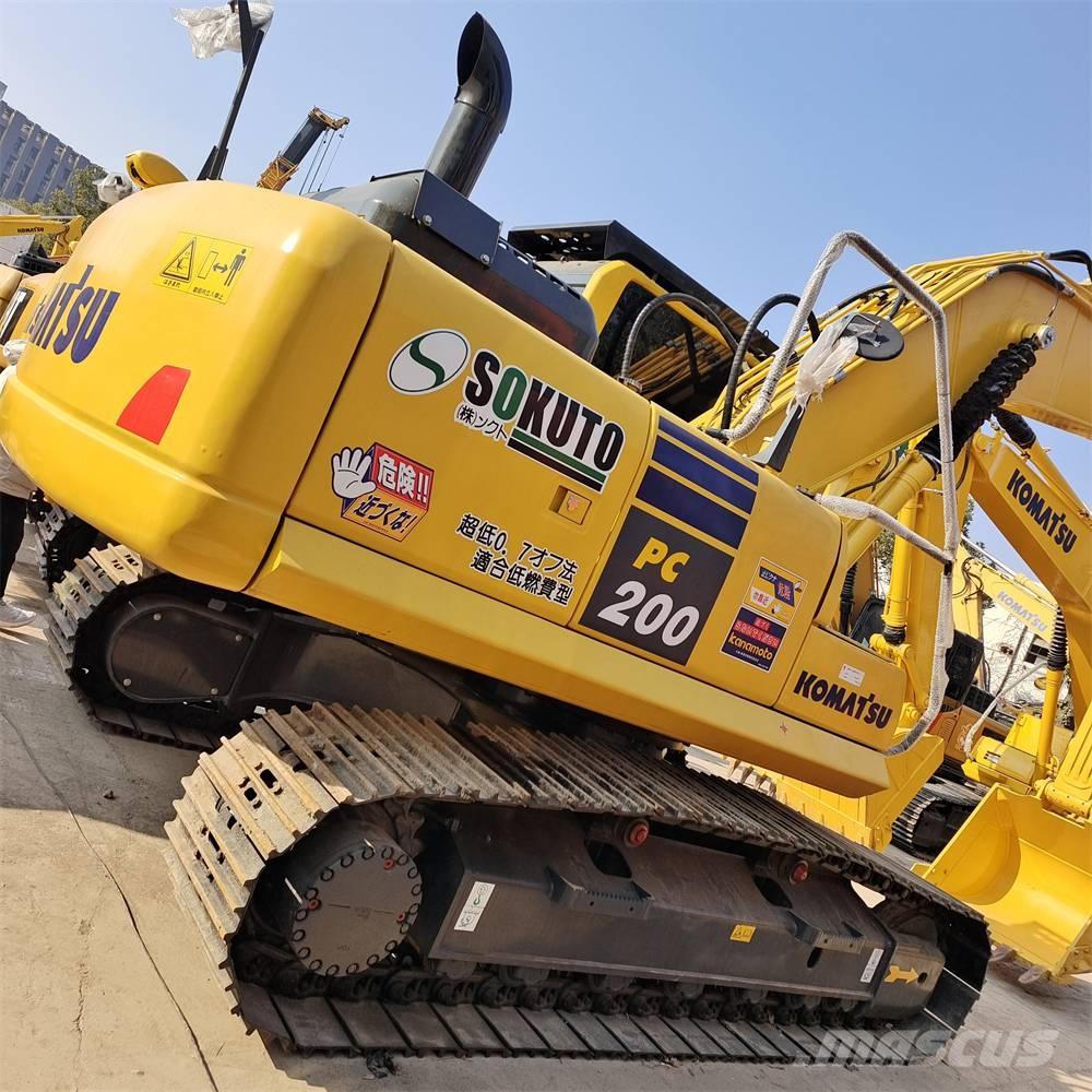 Komatsu PC 200-8 Pásové rýpadlá