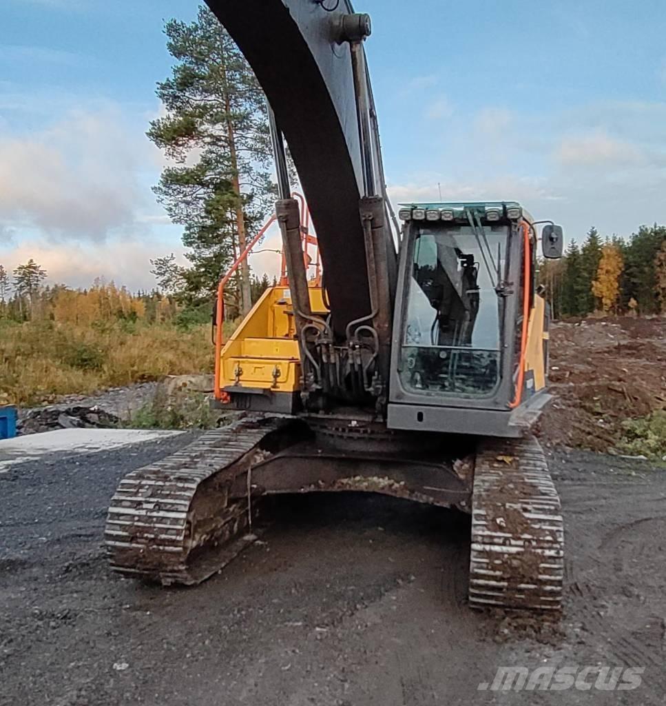 Volvo EC 300EL Pásové rýpadlá