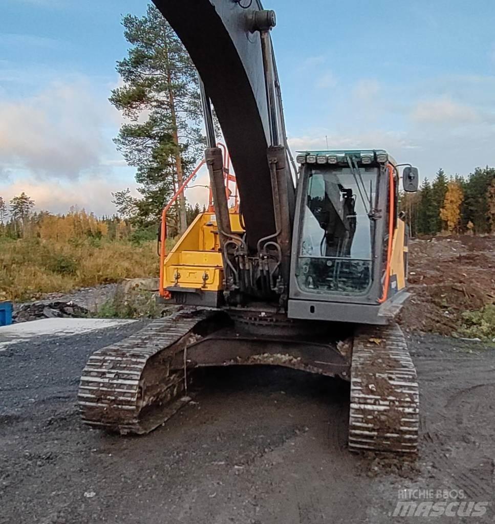 Volvo EC 300EL Pásové rýpadlá