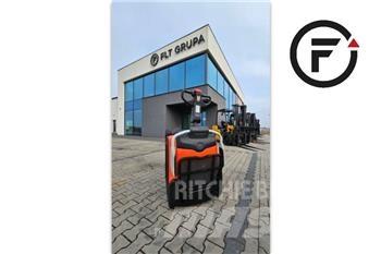 BT LPE200 Nízkozdvižný vozík s plošinou