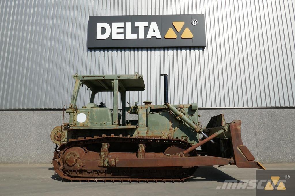 CAT D7F Ex-army Pásové dozéry
