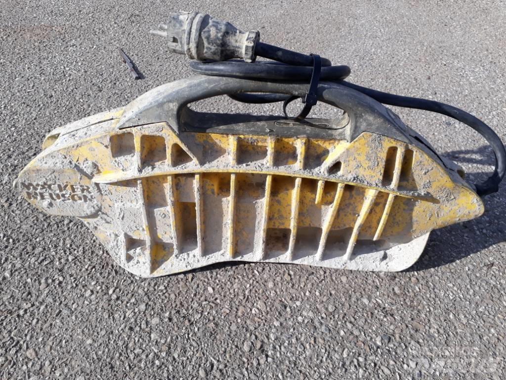 Wacker Neuson FUH20 Stroje na výrobu betónových prefabrikátov