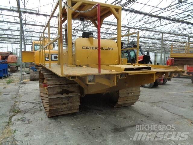 CAT D6C Traktory