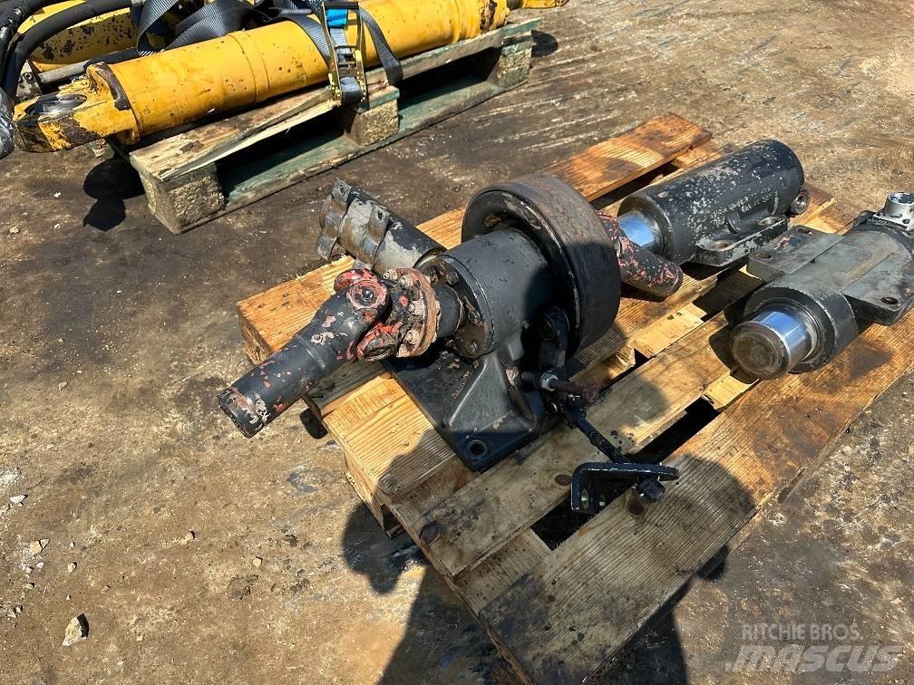 CAT 214 B FT gearbox Kolesové rýpadlá