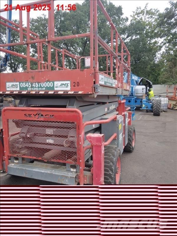 SkyJack SJ 8841 RT Nožnicové zdvíhacie plošiny