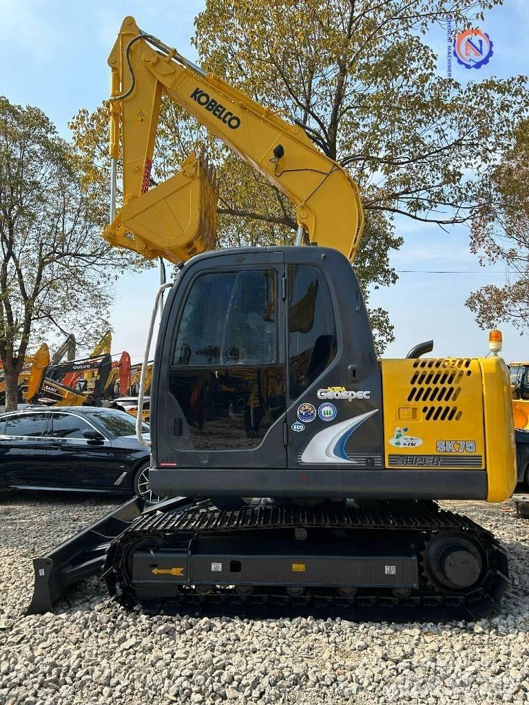 Kobelco SK 75 Pásové rýpadlá