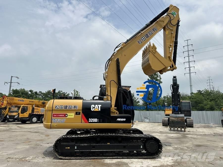CAT 320 D2 Pásové rýpadlá