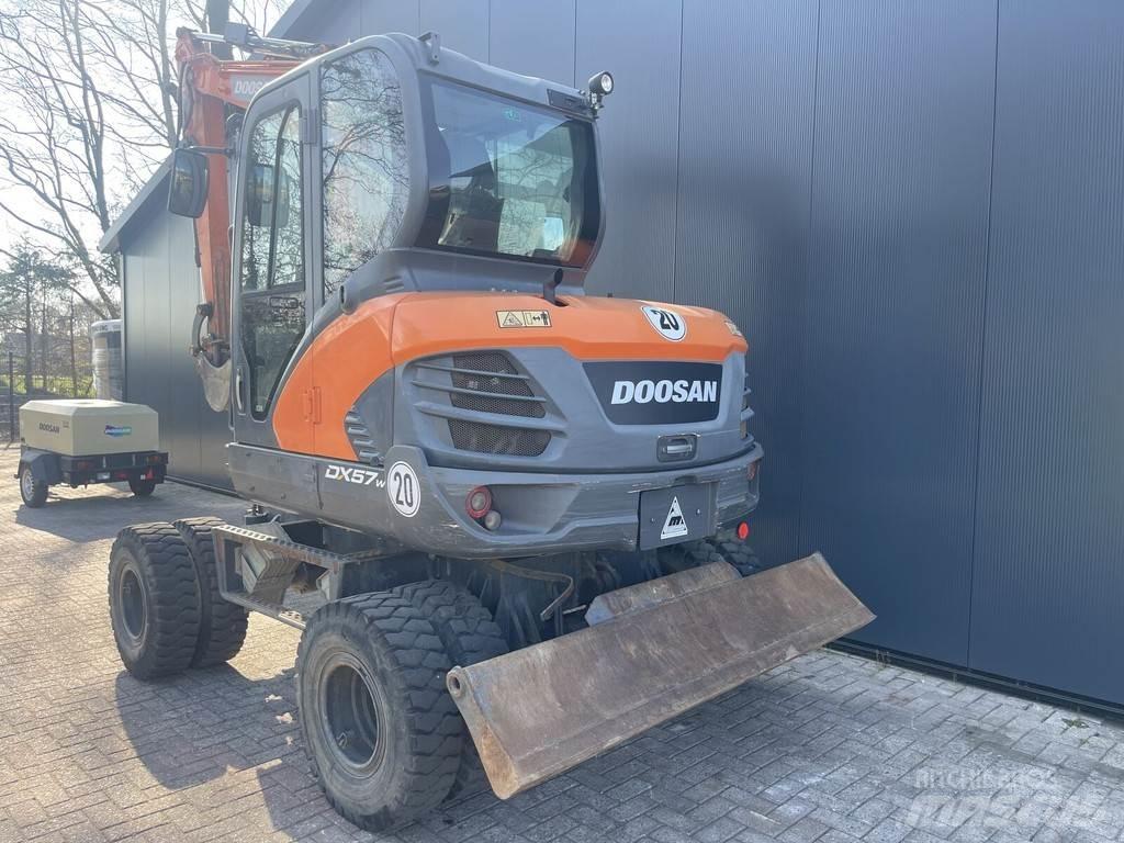 Doosan DX57W Kolesové rýpadlá