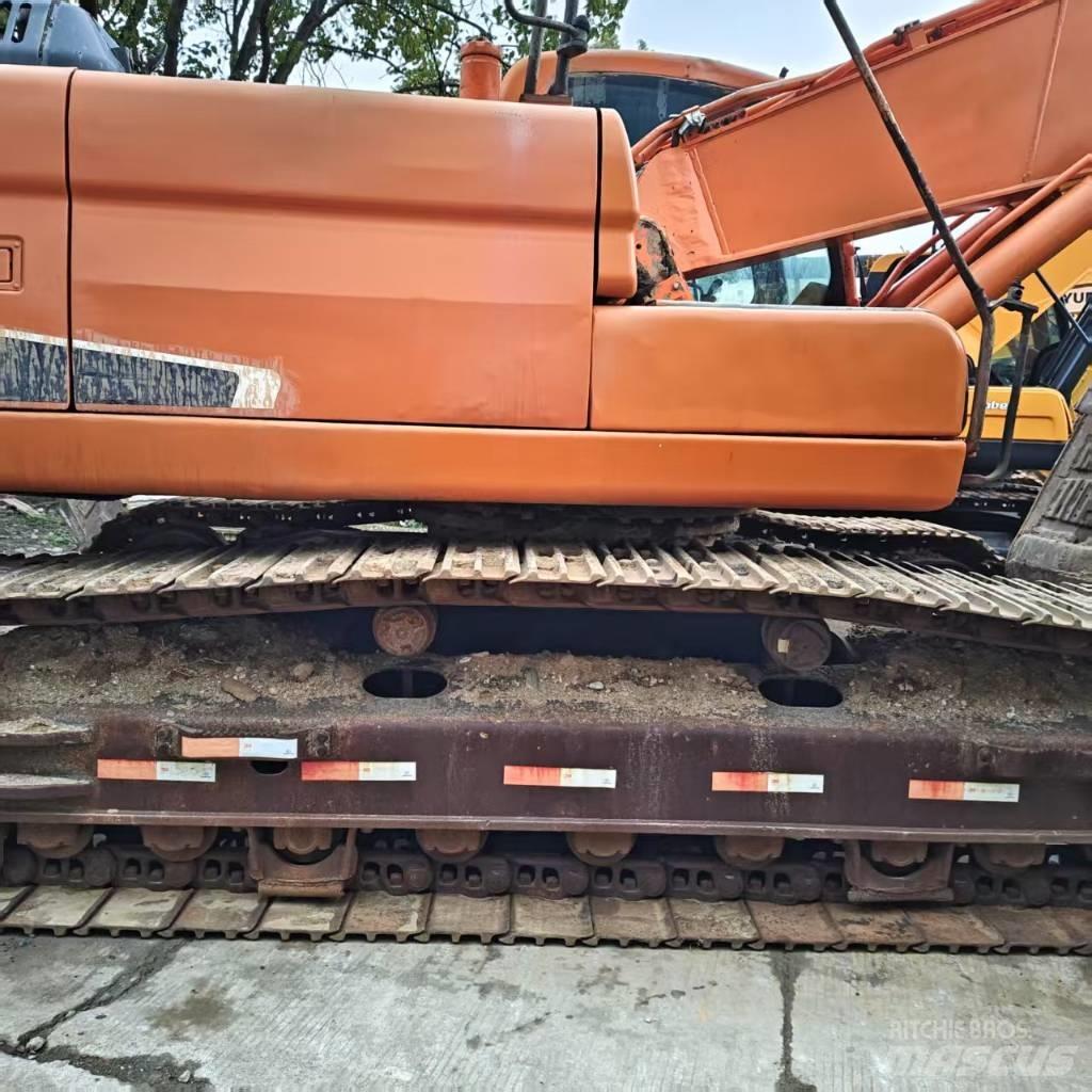 Doosan DX 300 LC Pásové rýpadlá