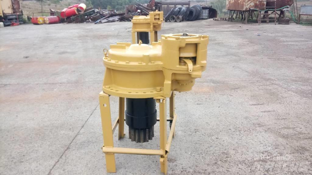 CAT 245 Prevodovka