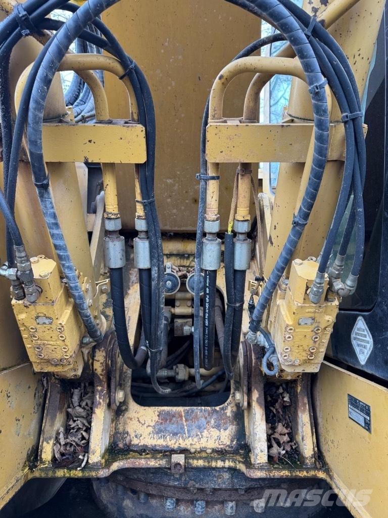 CAT 321 C LCR Pásové rýpadlá