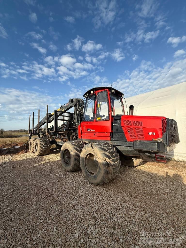 Komatsu 865 Lesné traktory