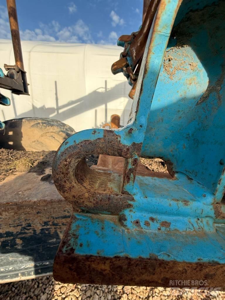 Komatsu 865 Lesné traktory