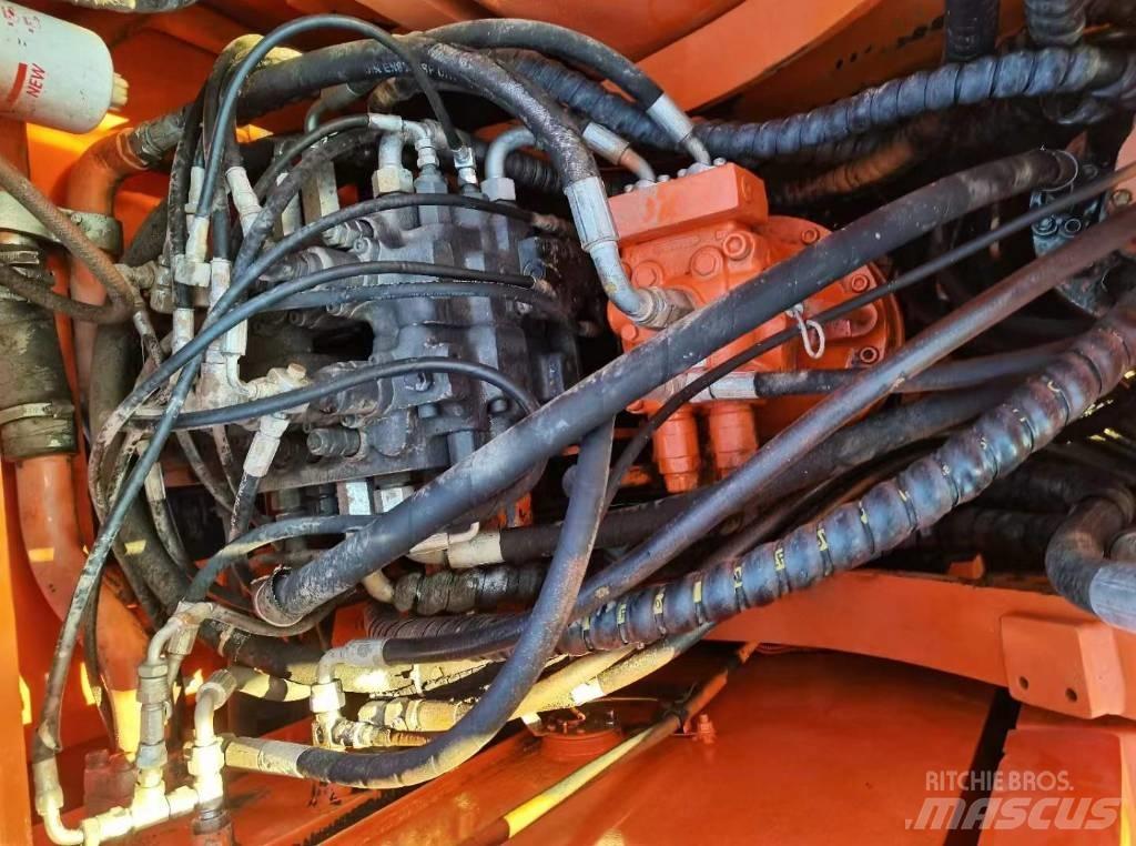 Doosan 150 W-7 Kolesové rýpadlá