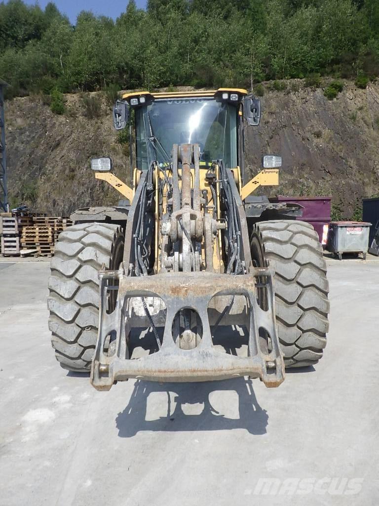Volvo L 110 H LB Kolesové nakladače