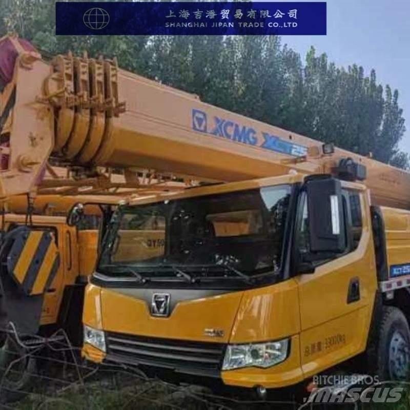 XCMG XCT 25 Univerzálne terénne žeriavy