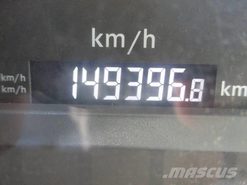 Wumag WT 230 Kompaktné samohybné kĺbové plošiny