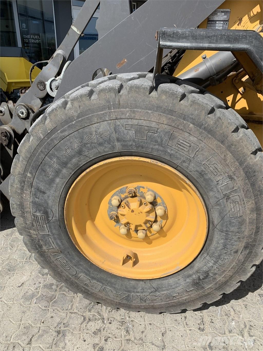Volvo L50C Kolesové nakladače