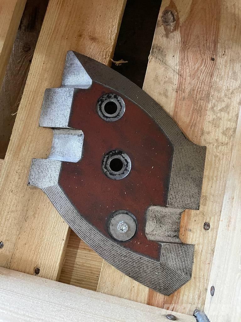 Dipperfox SC400 Komunálna technika - ostatné