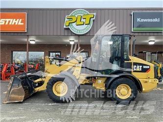 CAT 906M Kolesové nakladače