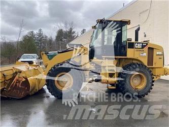 CAT 928H Kolesové nakladače