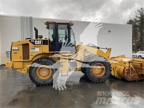CAT 928H Kolesové nakladače